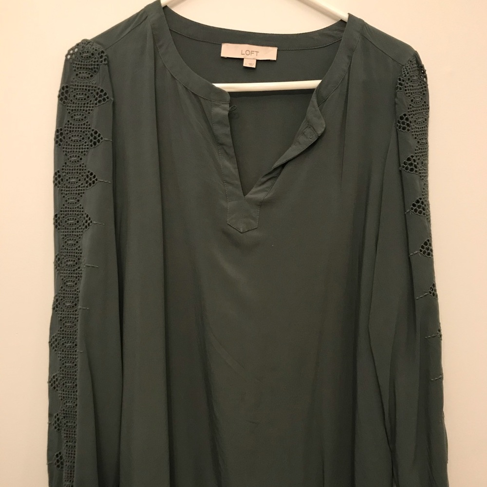 Ann Taylor LOFT blouse